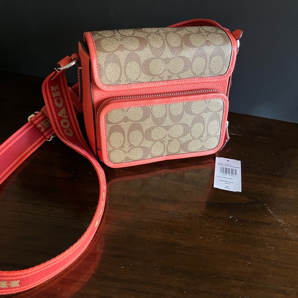 COACH Sullivan Flap Crossbody 🆕 🍊